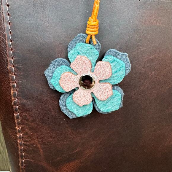 Leather Charm Flower Bag Charm Genuine Leather Purse Keychain NEW FAST SHIP - Picture 2 of 5